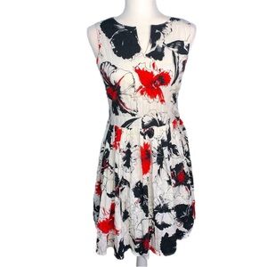 Ivonne Floral Dress NWT Size 8